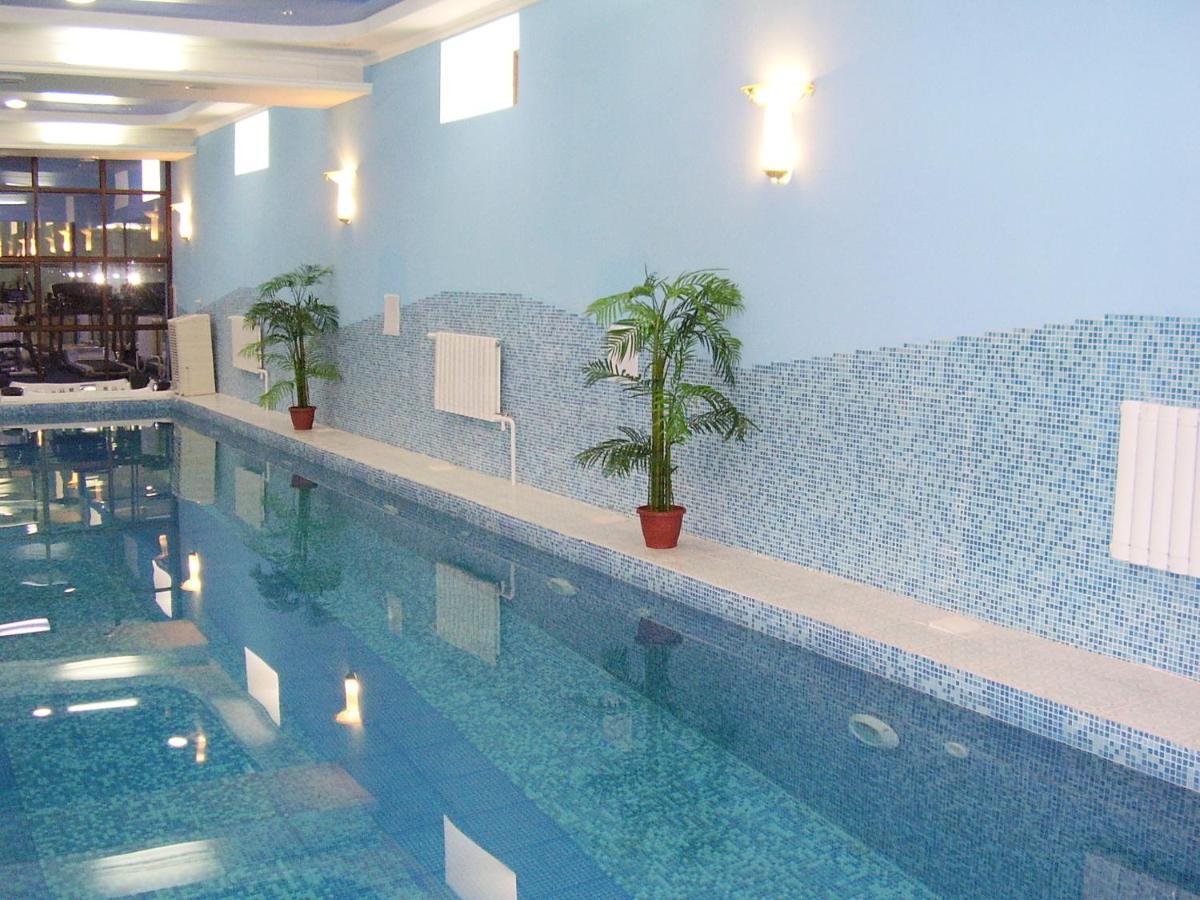 Deluxe Spa-Hotel Ust-Kamenogorsk Ngoại thất bức ảnh