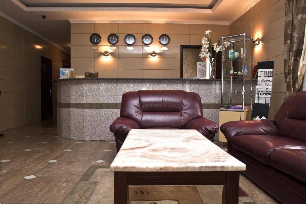 Deluxe Spa-Hotel Ust-Kamenogorsk Phòng bức ảnh