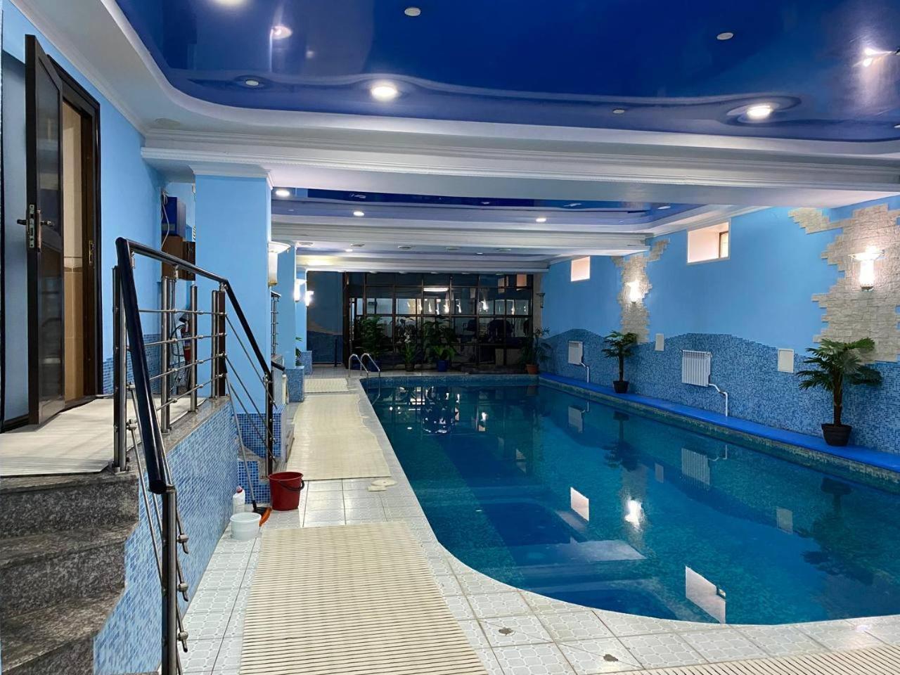 Deluxe Spa-Hotel Ust-Kamenogorsk Ngoại thất bức ảnh